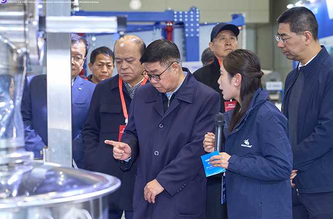 高服以“智能篩分系統(tǒng)+防爆解決方案”雙引擎驅(qū)動制造業(yè)升級，獲工信部領(lǐng)導(dǎo)現(xiàn)場點贊